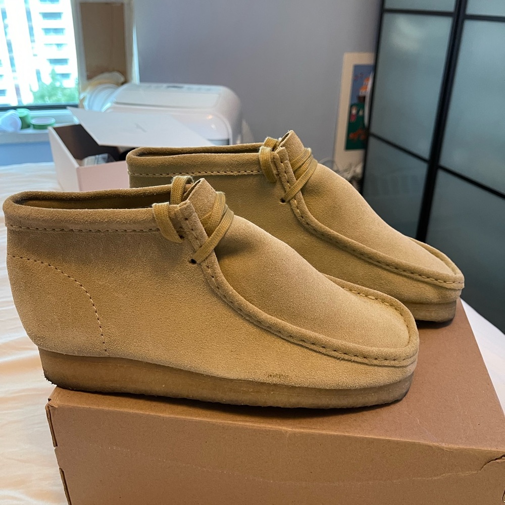 Clarks Wallabee Boot Maple Suede